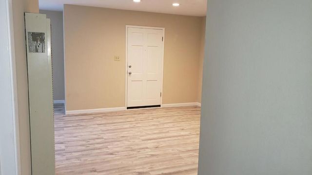 160 Clarendon Road, Pacifica, CA 94044