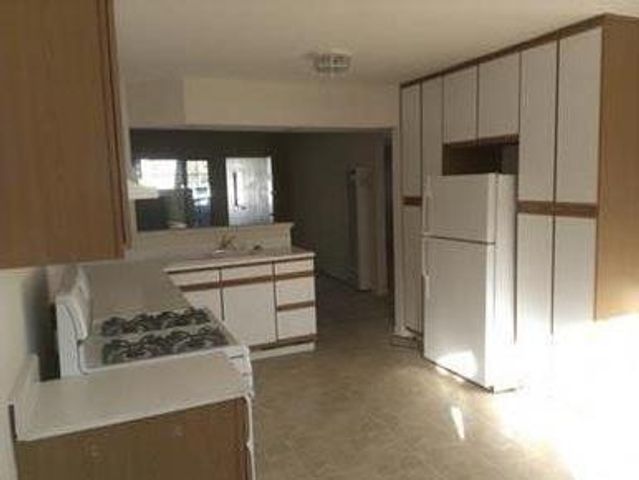 160 Clarendon Road, Pacifica, CA 94044