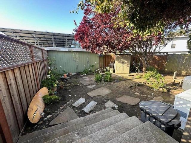 160 Clarendon Road, Pacifica, CA 94044