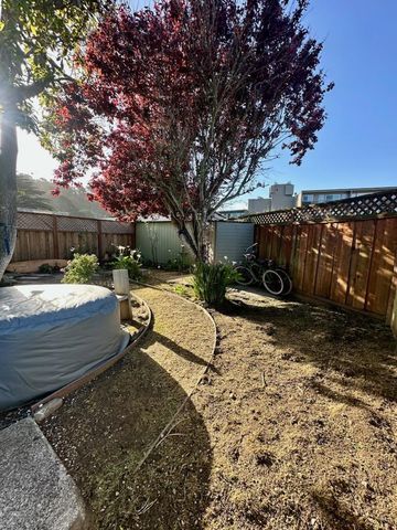 160 Clarendon Road, Pacifica, CA 94044