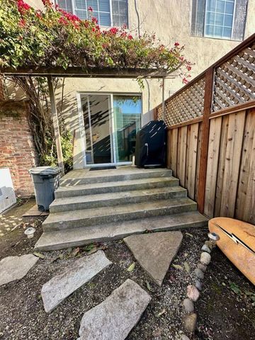 160 Clarendon Road, Pacifica, CA 94044