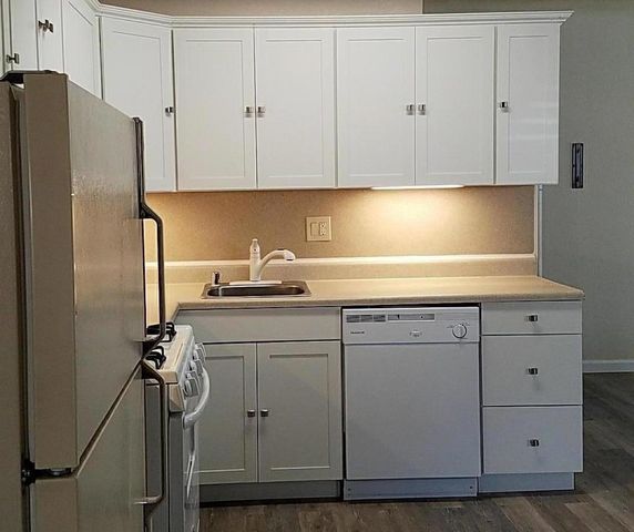 160 Clarendon Road, Pacifica, CA 94044