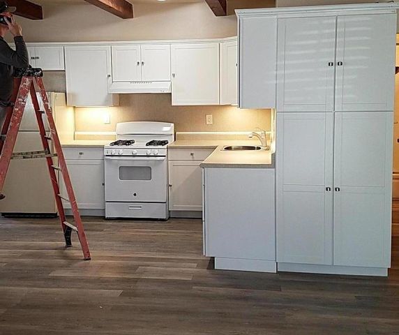 160 Clarendon Road, Pacifica, CA 94044