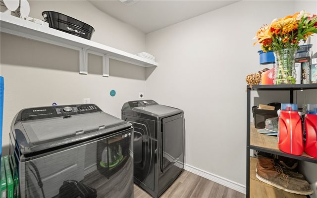 124 Donegal St, Sinton, TX 78387