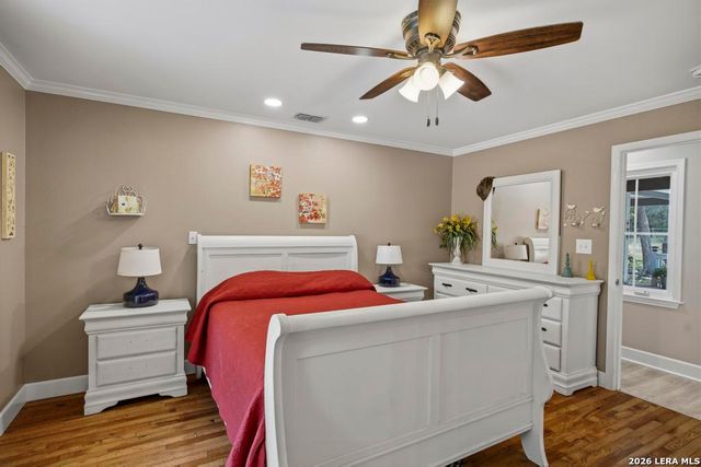 156 Deep Woods Dr, Seguin, TX 78155