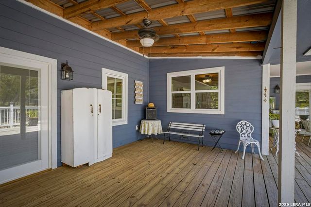 156 Deep Woods Dr, Seguin, TX 78155