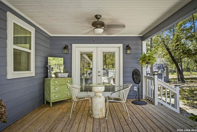 156 Deep Woods Dr, Seguin, TX 78155