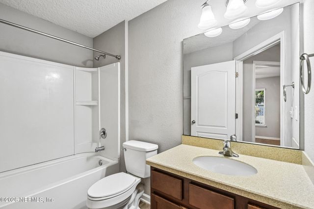 16421 TISONS BLF Road, Jacksonville, FL 32218