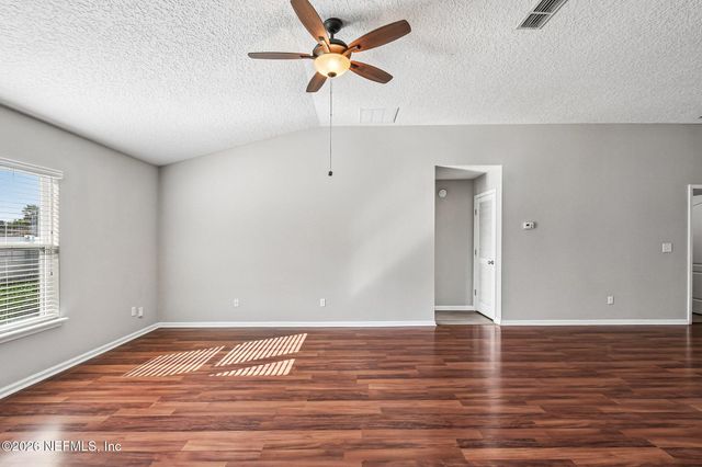 16421 TISONS BLF Road, Jacksonville, FL 32218