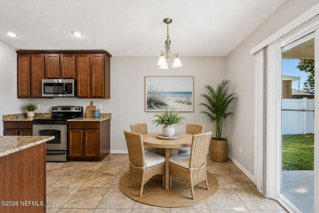 16421 TISONS BLF Road, Jacksonville, FL 32218
