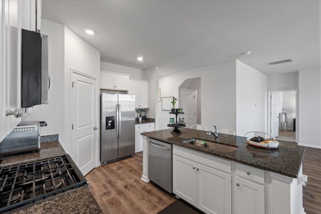 411 Bering Lane, Summerville, SC 29486