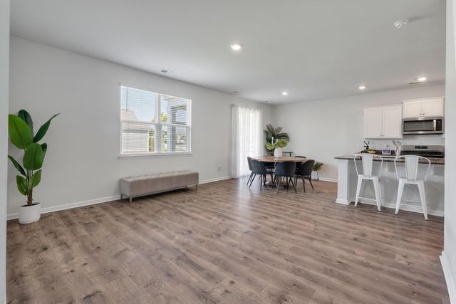 411 Bering Lane, Summerville, SC 29486