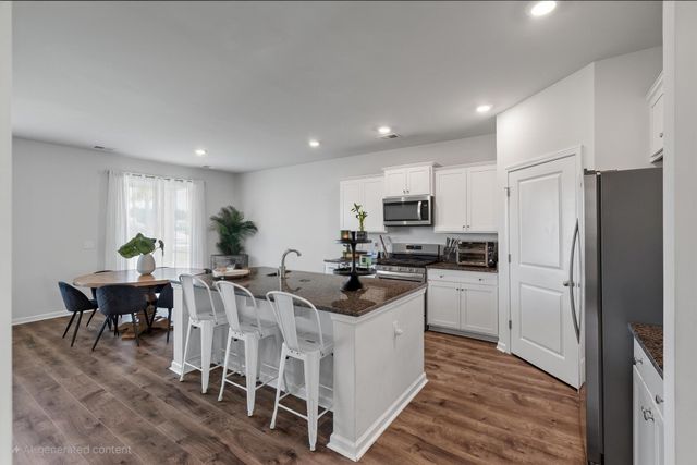 411 Bering Lane, Summerville, SC 29486