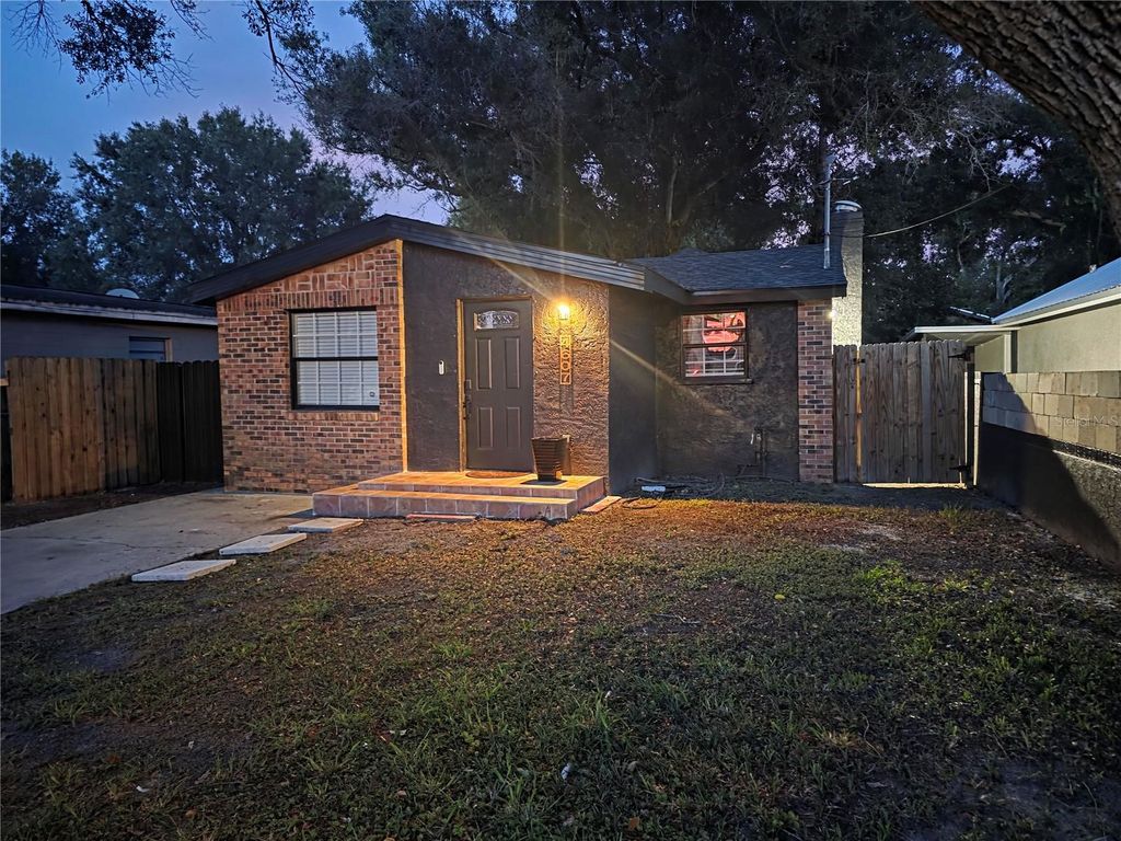 4607 N 35TH STREET, Tampa, FL 33610