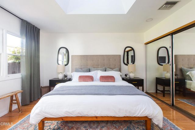 524 Glen Holly Drive, Pasadena, CA 91105