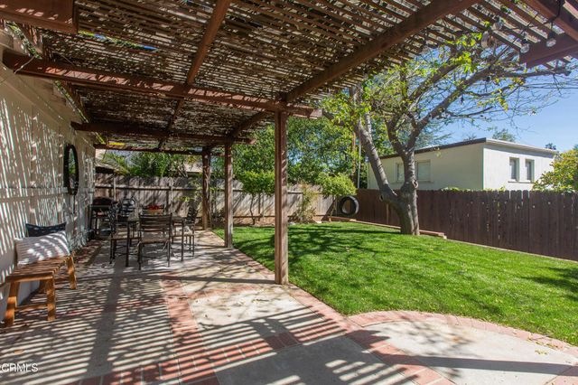 524 Glen Holly Drive, Pasadena, CA 91105