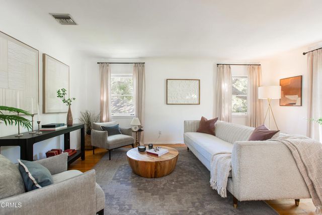 524 Glen Holly Drive, Pasadena, CA 91105