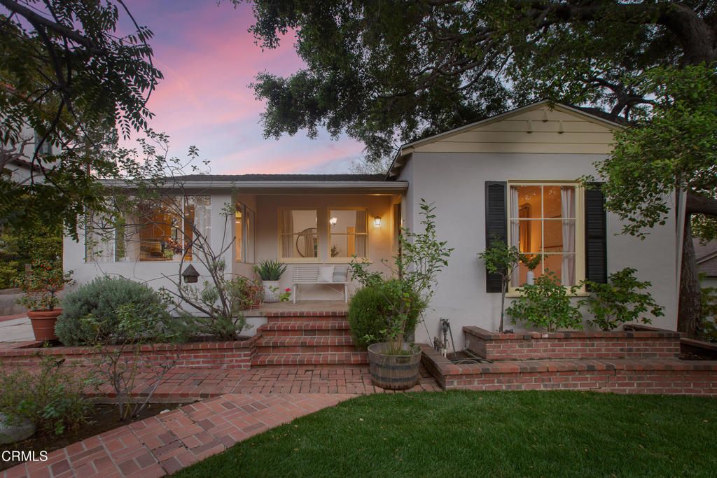 524 Glen Holly Drive, Pasadena, CA 91105