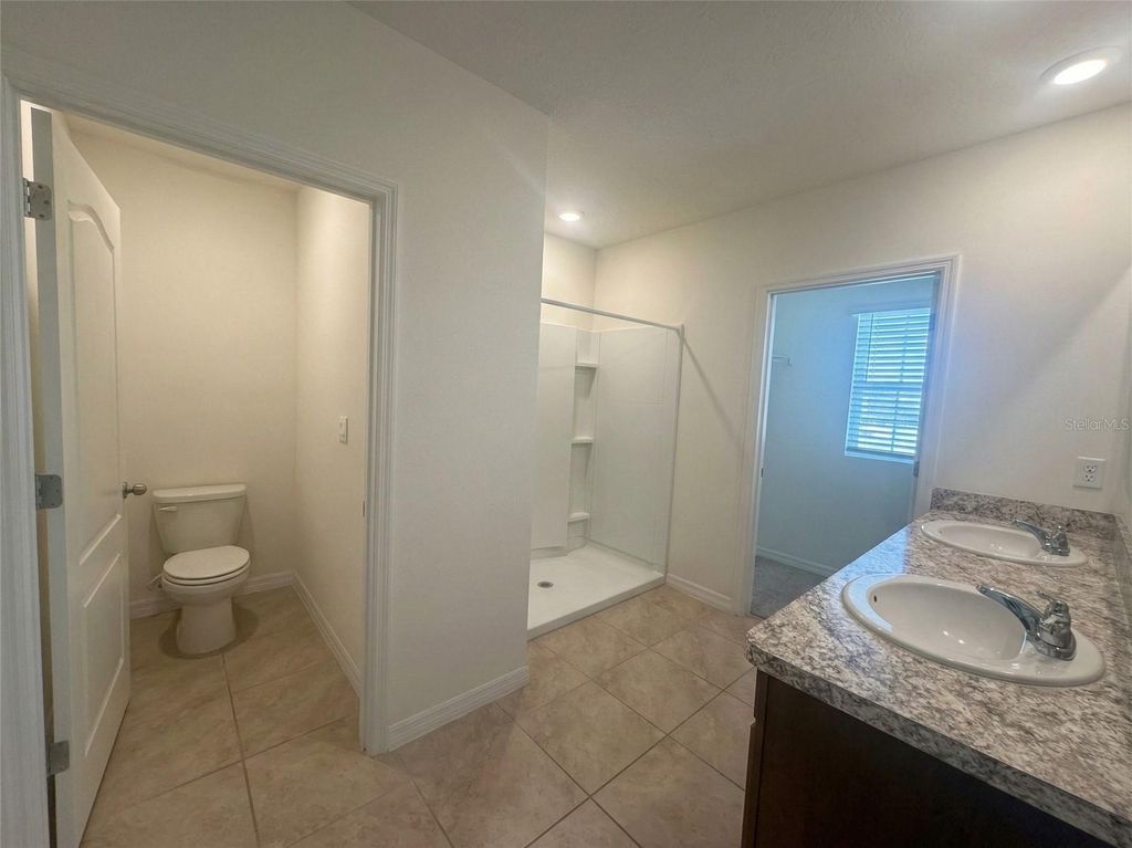 Image 12 of property listing at 1463 FOX SQUIRREL DRIVE, Davenport, FL 33897