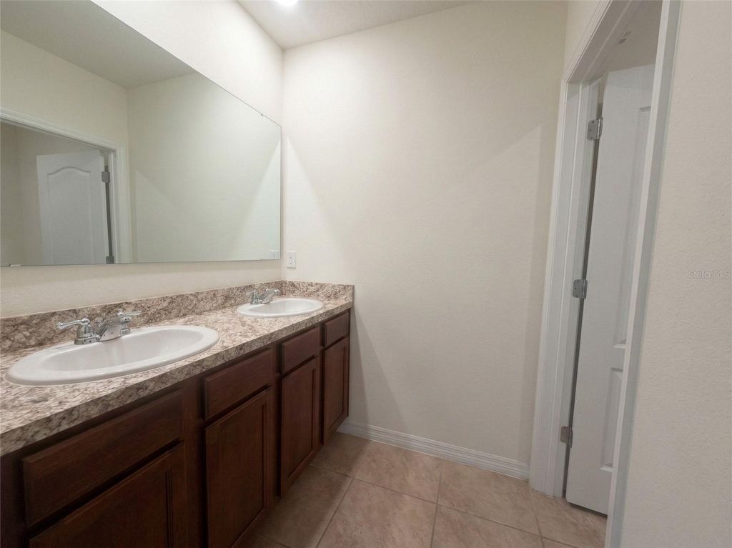 Image 13 of property listing at 1463 FOX SQUIRREL DRIVE, Davenport, FL 33897