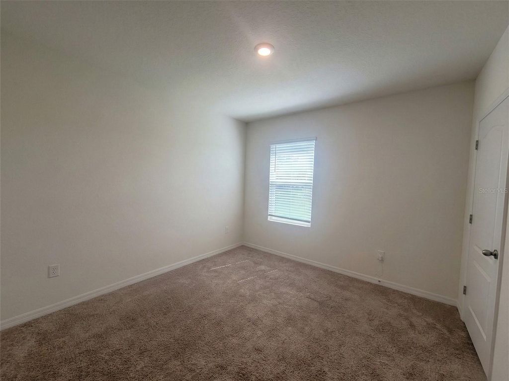 Image 15 of property listing at 1463 FOX SQUIRREL DRIVE, Davenport, FL 33897