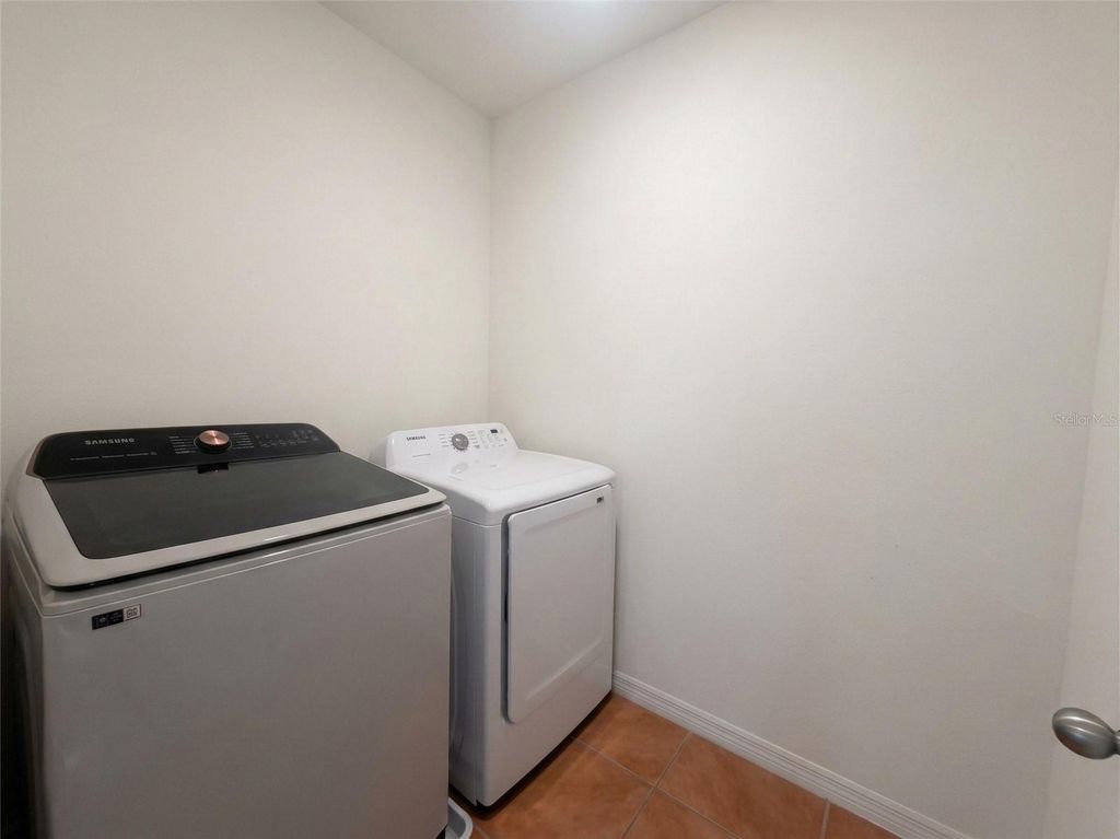 Image 18 of property listing at 1463 FOX SQUIRREL DRIVE, Davenport, FL 33897