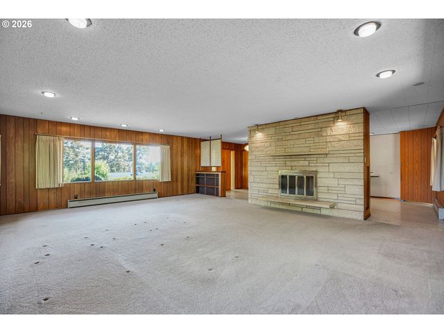 5910 W A St, West Linn, OR 97068