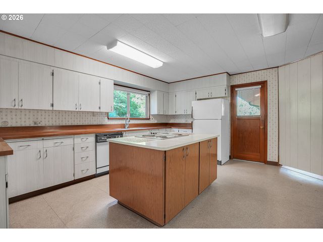 5910 W A St, West Linn, OR 97068