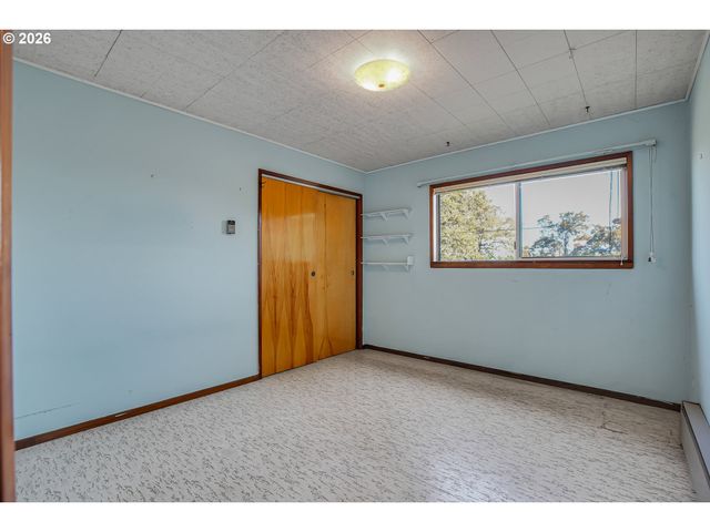 5910 W A St, West Linn, OR 97068