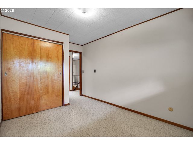 5910 W A St, West Linn, OR 97068