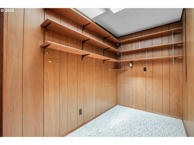 5910 W A St, West Linn, OR 97068