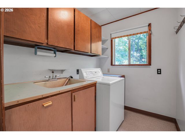 5910 W A St, West Linn, OR 97068