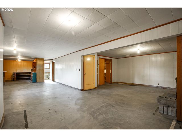 5910 W A St, West Linn, OR 97068