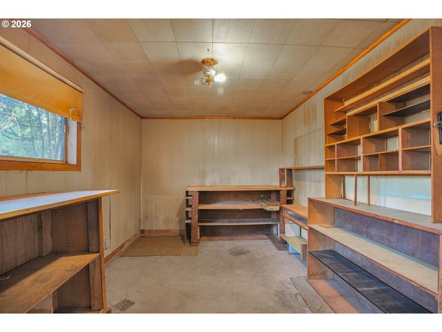 5910 W A St, West Linn, OR 97068