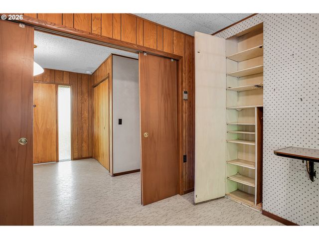 5910 W A St, West Linn, OR 97068