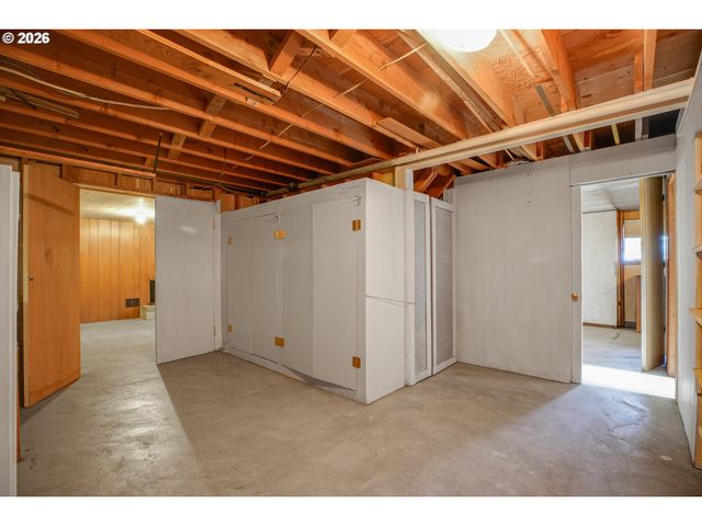 5910 W A St, West Linn, OR 97068