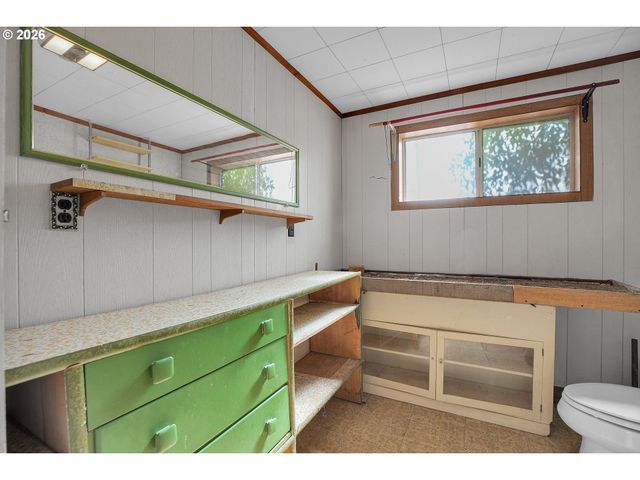 5910 W A St, West Linn, OR 97068