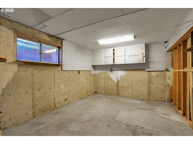 5910 W A St, West Linn, OR 97068