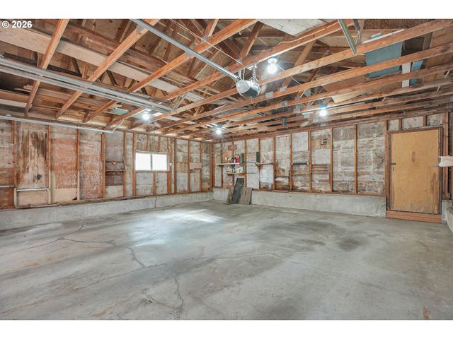 5910 W A St, West Linn, OR 97068