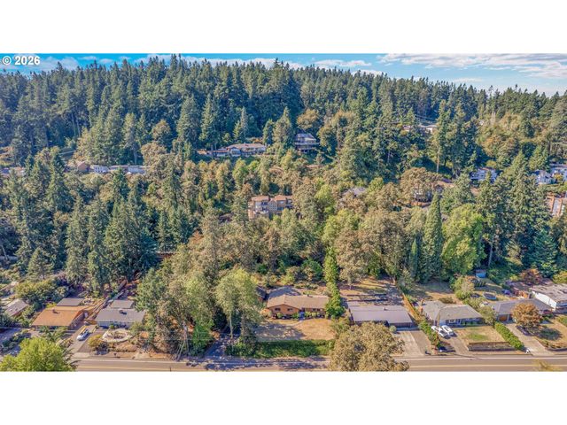 5910 W A St, West Linn, OR 97068