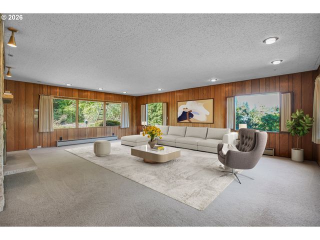 5910 W A St, West Linn, OR 97068