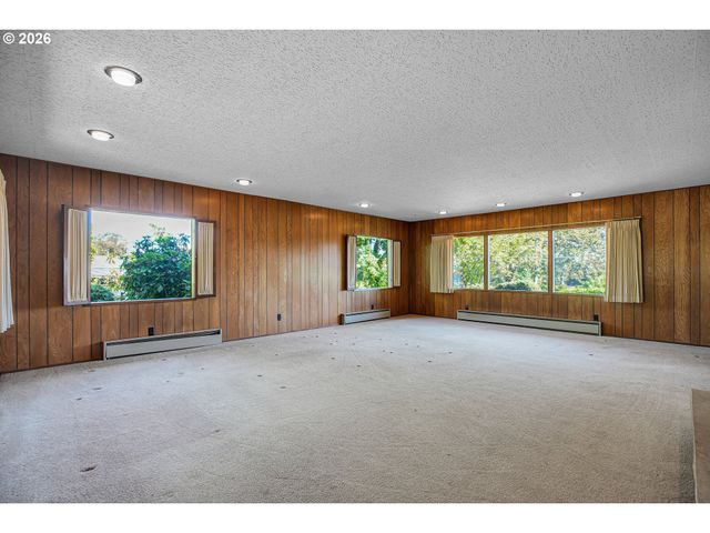 5910 W A St, West Linn, OR 97068