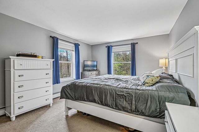 17 Seminole Road, Hillsborough, NH 03244