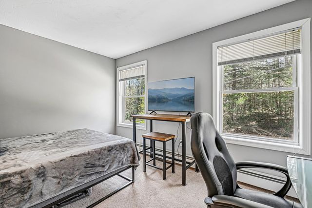 17 Seminole Road, Hillsborough, NH 03244