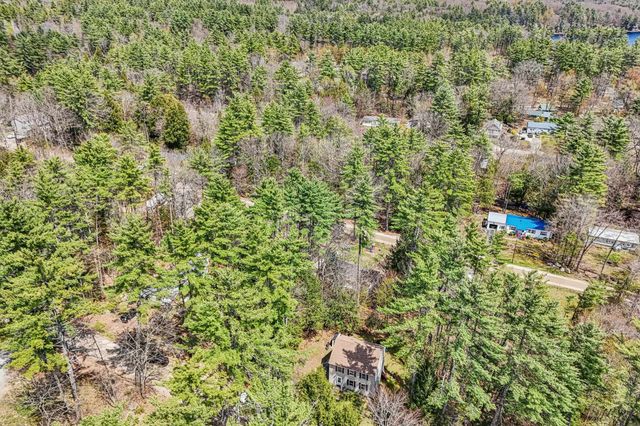 17 Seminole Road, Hillsborough, NH 03244