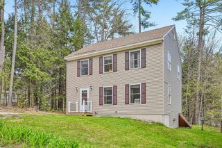 17 Seminole Road, Hillsborough, NH 03244