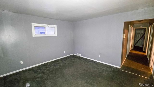 8543 Mark Twain Street, Detroit, MI 48228