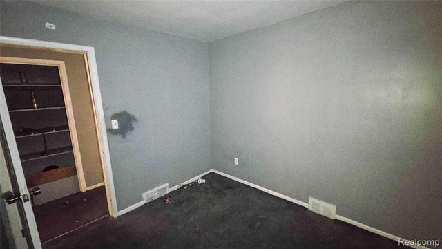 8543 Mark Twain Street, Detroit, MI 48228
