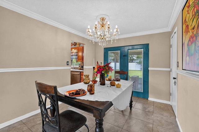 212 Mimosa Dr, Palatka, FL 32177