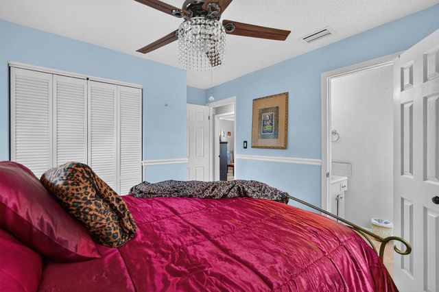212 Mimosa Dr, Palatka, FL 32177